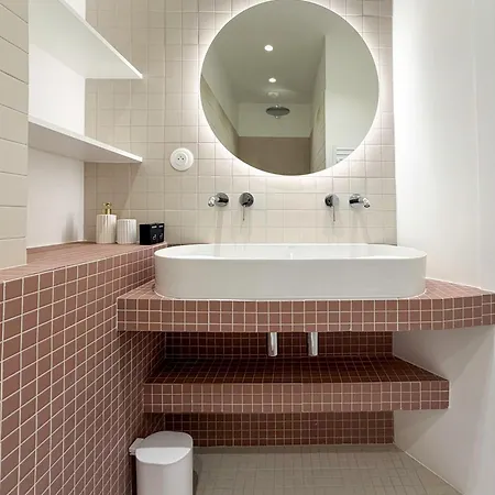 Montmartre Chic Luxury 3br 8pax Clim Parigi