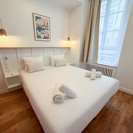 Montmartre Chic Luxury 3br 8pax Clim Apartment Paris